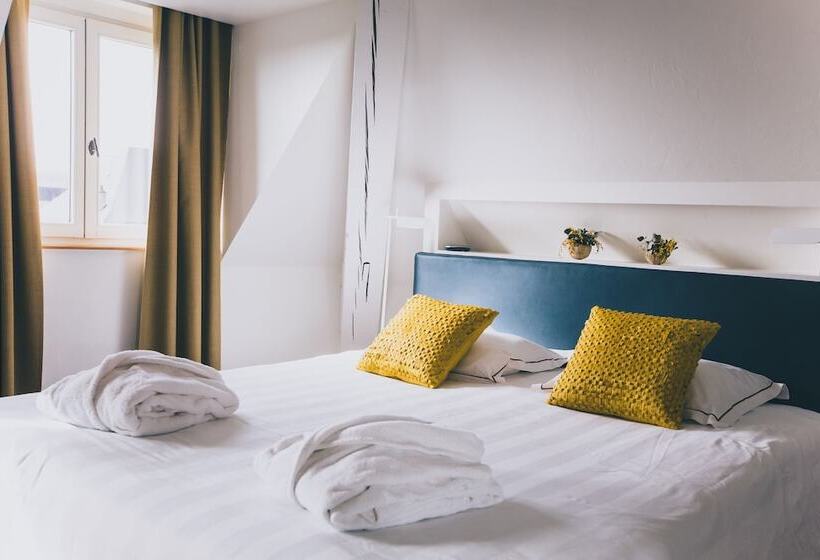 Номер Комфорт, Castel De Très Girard   Hotel & Restaurant   Teritoria