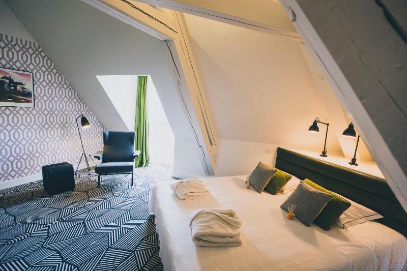 Номер Комфорт, Castel De Très Girard   Hotel & Restaurant   Teritoria