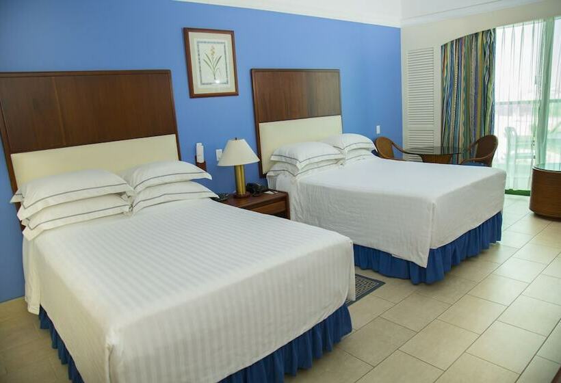 اتاق استاندارد با 2 تخت دوبل, Colon Salinas