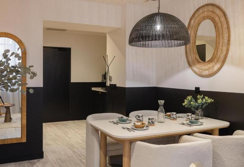 Апартаменты 1 Спальня, Maisons Du Monde Hôtel & Suites   Marseille Vieux Port