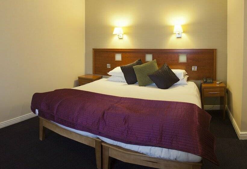 اتاق استاندارد یک نفره, Imperial Hotel Galway