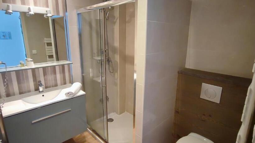 高级大房间, Logis Grand Hotel Pelisson