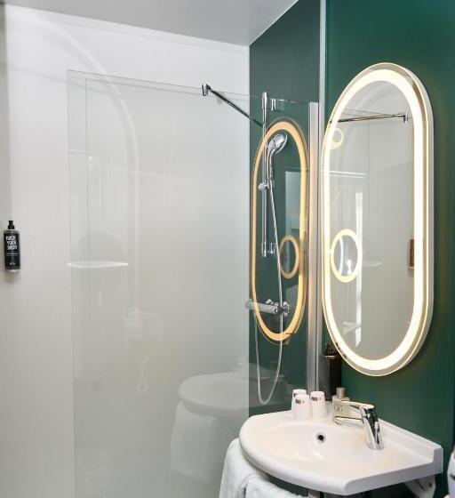 Номер Стандарт, Ibis Annecy   Cran Gevrier