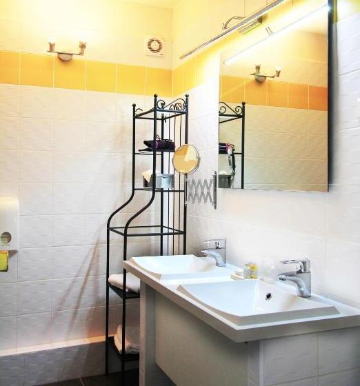 스탠다드 룸, Best Western Blanche De Castille Dourdan