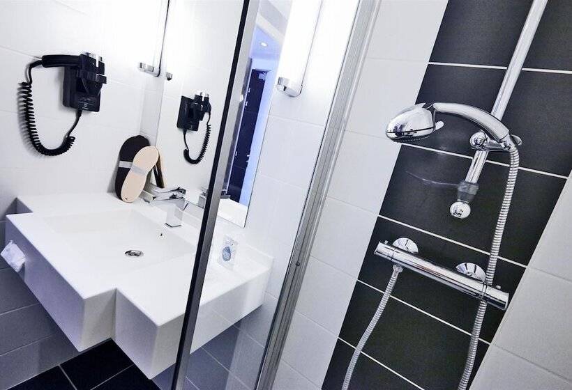 اتاق سوپریور, Kyriad Hotel Laval