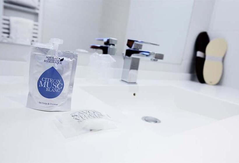 اتاق استاندارد, Kyriad Hotel Laval