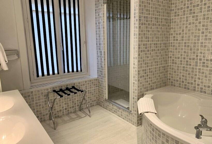 家庭间, Best Western Hôtel Des Voyageurs
