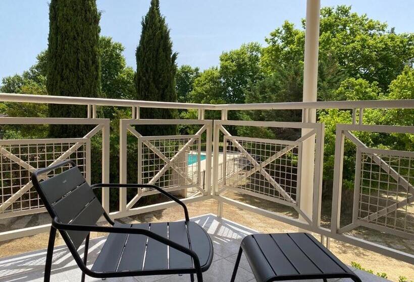 Номер Стандарт с Террасой, Domaine De La Reynaude