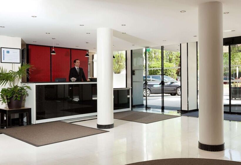 Номер Стандарт, Hôtel Forest Hill Meudon Velizy