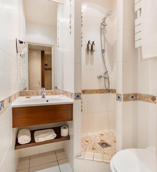 Quarto Individual Basic, Globe Et Cecil
