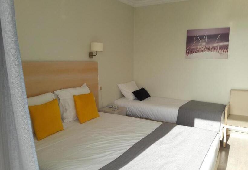 اتاق راحتی سه تخته, Hôtel Ker Noyal Quiberon Plage