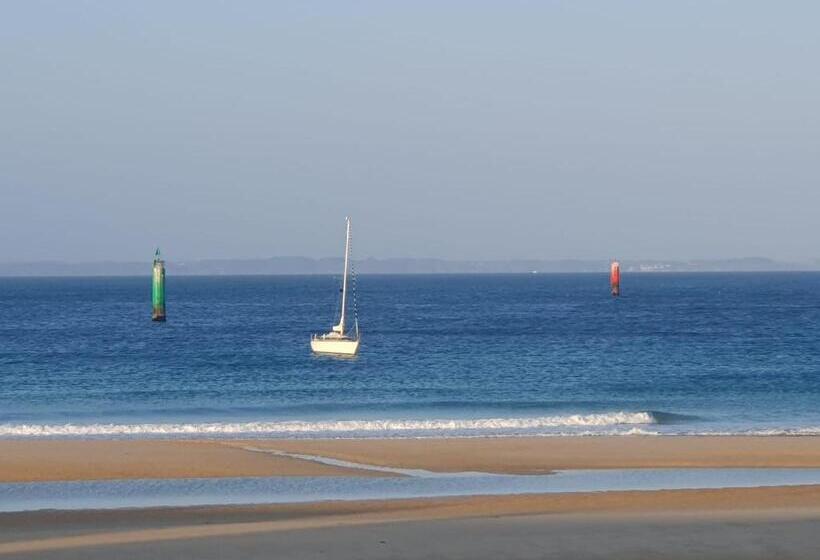 اتاق راحتی با چشم‌انداز دریا, Hôtel Ker Noyal Quiberon Plage