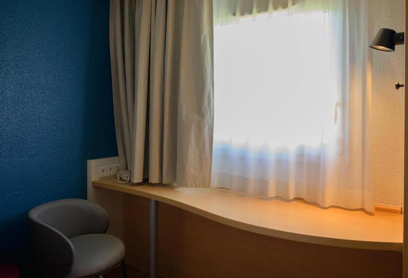 Номер Стандарт, Ibis Aixenprovence