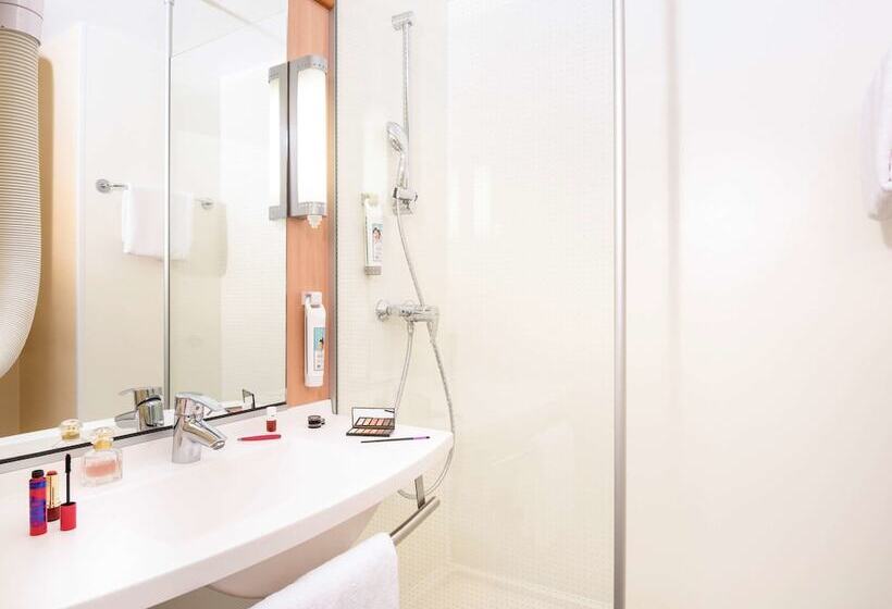 Номер Стандарт, Ibis Paris Creteil