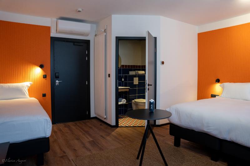 Номер Стандарт Трехместный, Clapclap Hôtel, Food & Bar