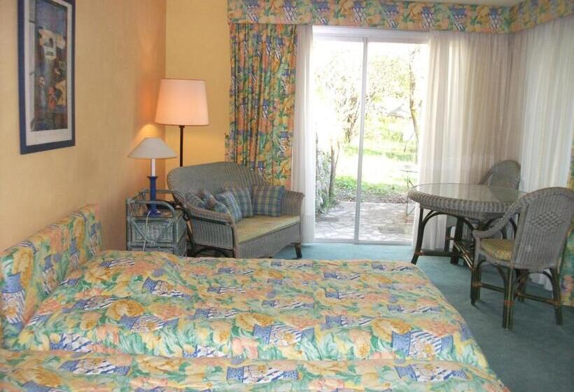 스탠다드 테라스 룸, Auberge De La Madone