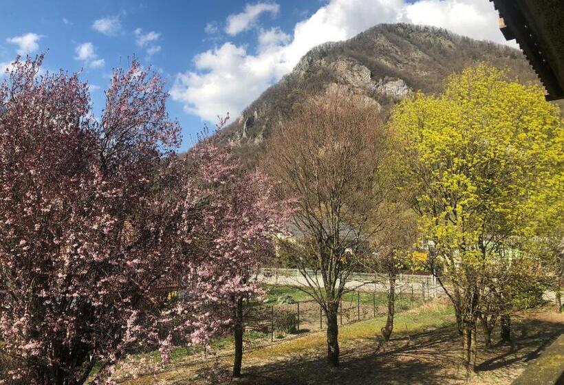 Трехместный Номер Комфорт, Brit Hotel Florimont