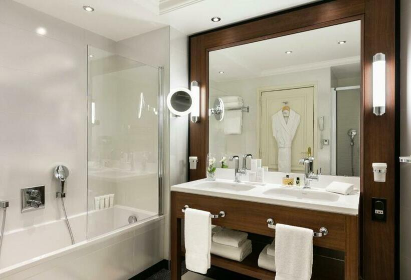 高级大房间, Hôtel Barrière Le Majestic Cannes