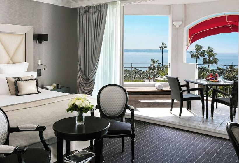 چشم‌انداز دریای سوئیت جونیور پرستیژ, Hôtel Barrière Le Majestic Cannes