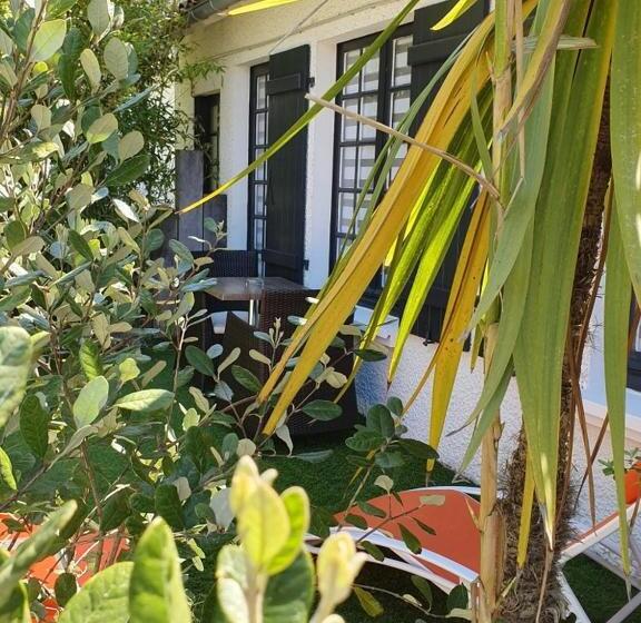 اتاق کلاسیک, Hôtel Les Prateaux