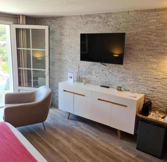 اتاق لوکس, Hôtel Les Prateaux