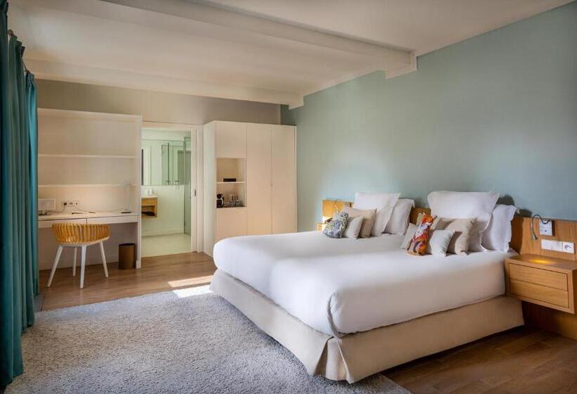 اتاق لوکس, Hôtel De Cavoye
