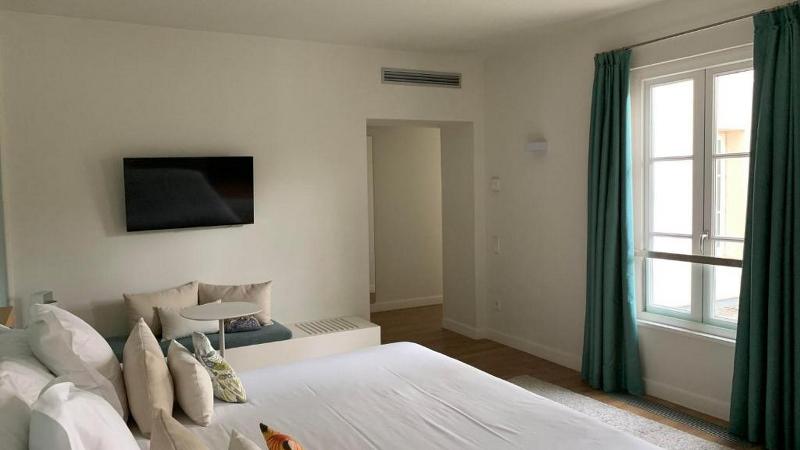 اتاق لوکس, Hôtel De Cavoye