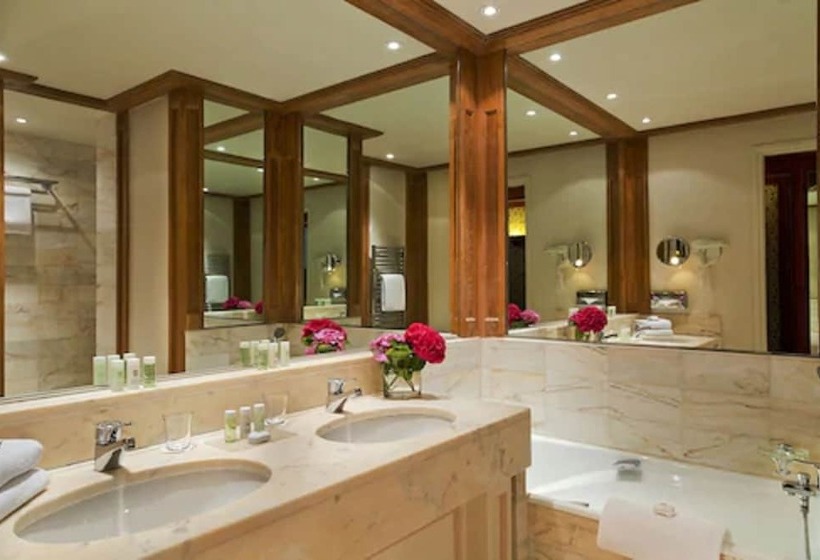 Deluxe Suite Sea View, Le Castel Marie Louise