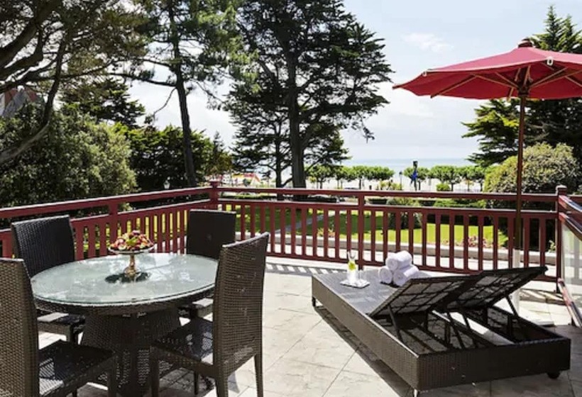 Deluxe Suite Sea View, Le Castel Marie Louise