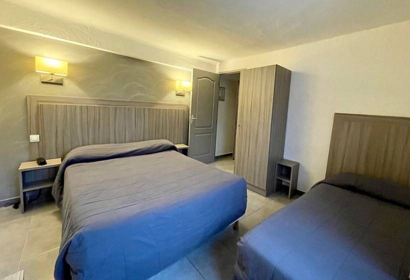 Economy Triple Room, Les Palmiers En Camargue