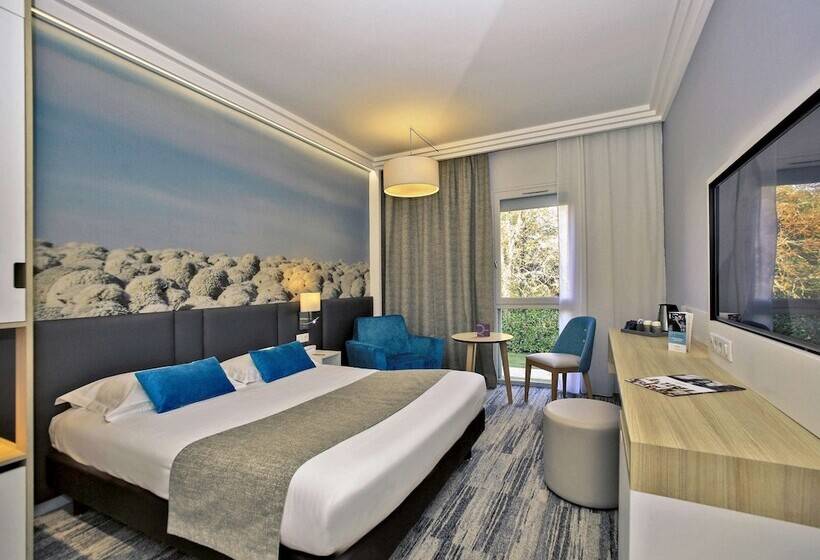Номер Superior, Mercure Castres L'occitan