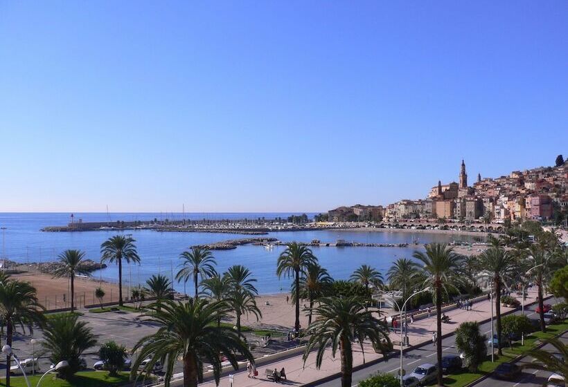 سوییت جونیور با چشم‌انداز دریا, Napoleon