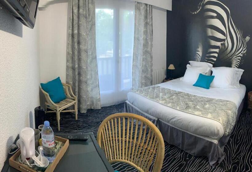 اتاق استاندارد با بالکن, Au Palmyre Hôtel