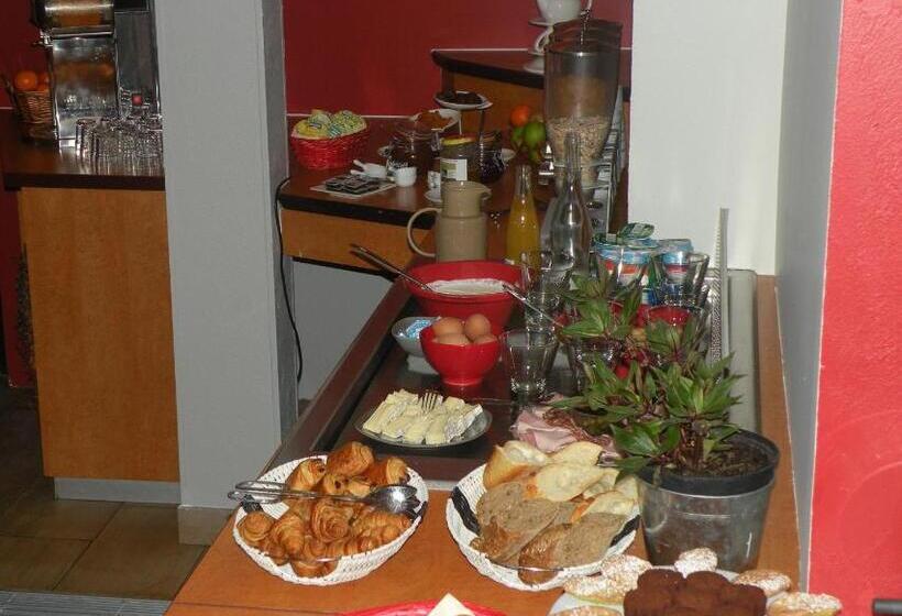 Standard Single Room, Restaurant Du Parc De La Colombiere