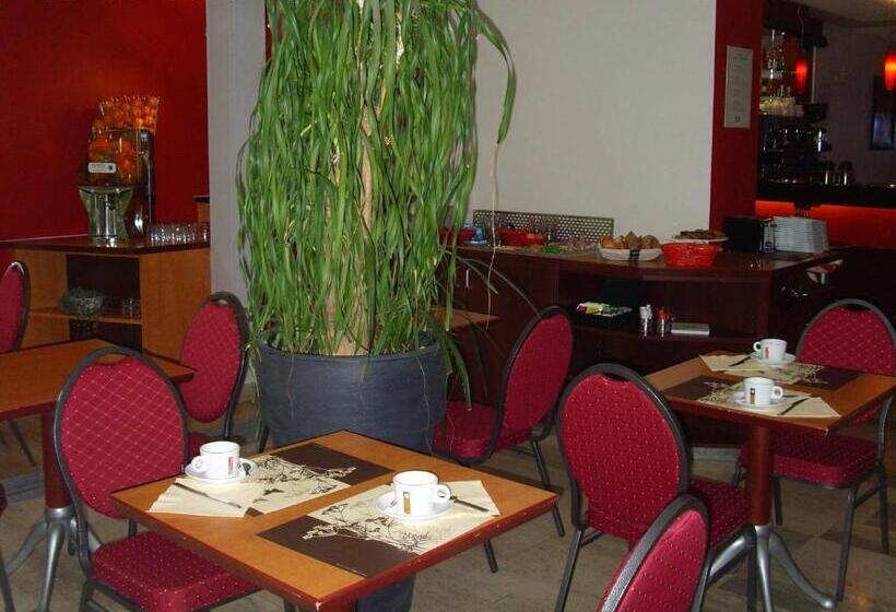 Номер Стандарт, Restaurant Du Parc De La Colombiere
