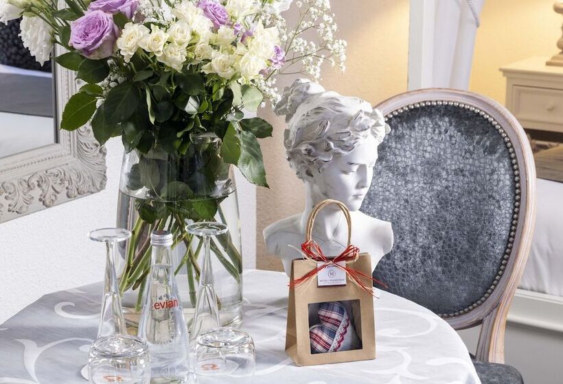 اتاق لوکس, Restaurant Le Maréchal   Teritoria