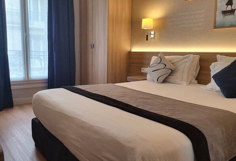 Quarto Superior, Magda Champs Elysees