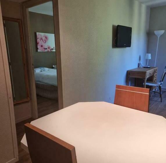 Номер Стандарт, Kyriad Hotel Montpellier Centre Antigone