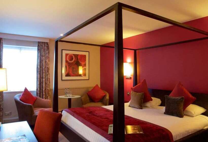 سوییت, Aberdeen Airport Dyce Hotel, Sure Hotel Collection By Bw