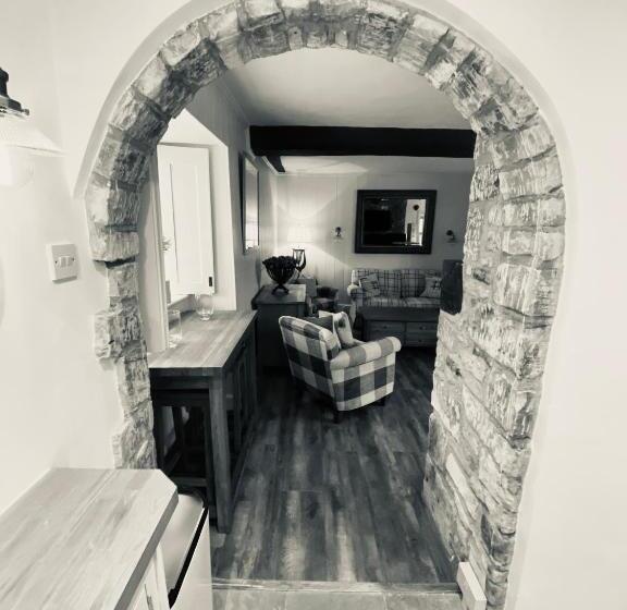 Дом 1 Спальня, Burford House Bh