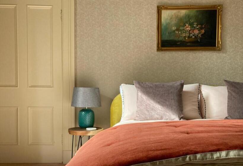 اتاق استاندارد با تخت بزرگ, Heathpark House