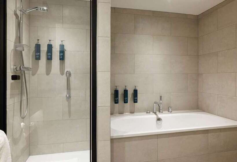 Süit, Hilton Leeds City