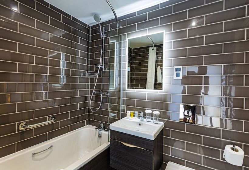 Номер Superior, The Rutland Arms Hotel, Bakewell, Derbyshire