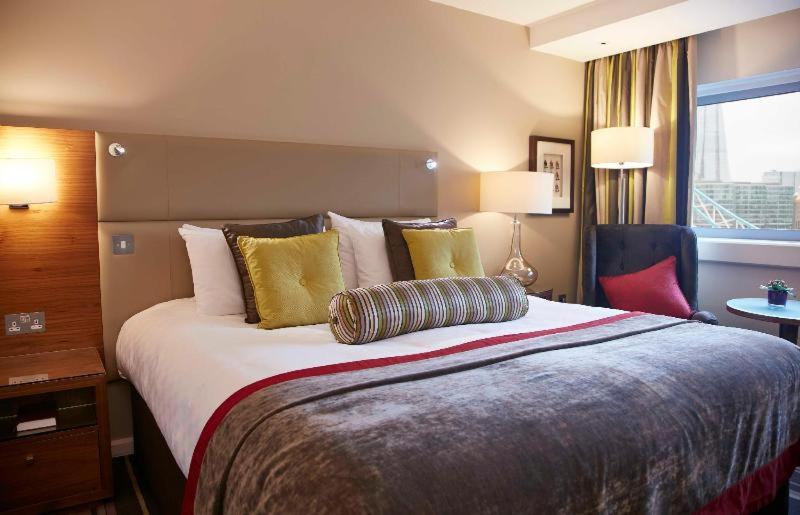 Номер Стандарт, The Tower Hotel, London