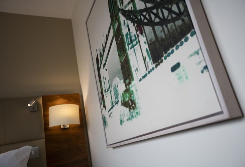 Номер Стандарт, The Tower Hotel, London