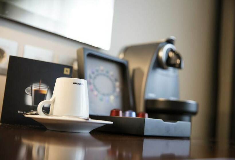 Номер Executive, The Tower Hotel, London