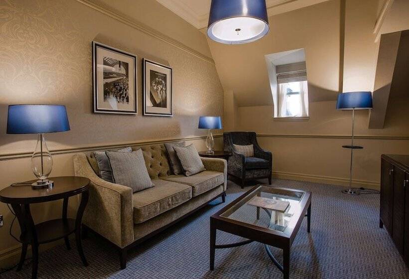 Suite Queen Bed, The Caledonian Edinburgh, Curio Collection By Hilton