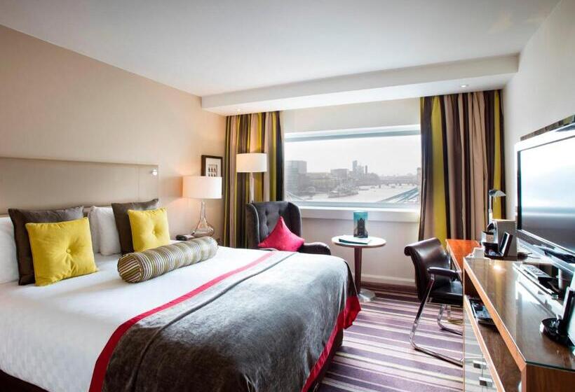 Номер Executive, The Tower Hotel, London