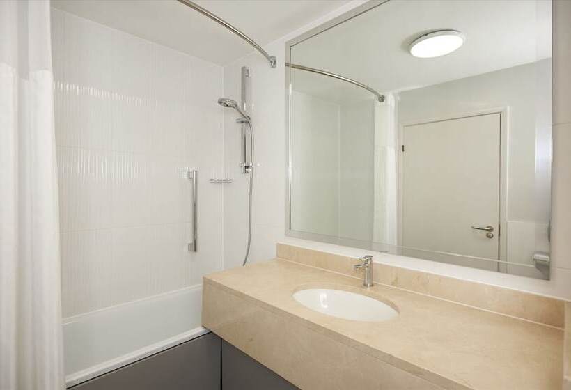 اتاق لوکس, Orida Hotels Newbury