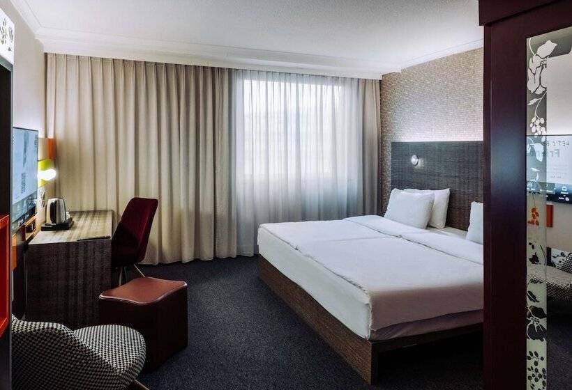 Номер Стандарт Плюс, Pentahotel Reading